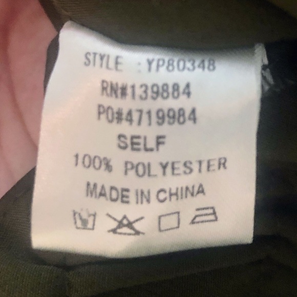 Adorable Dressy Pants 💚 - Picture 8 of 10